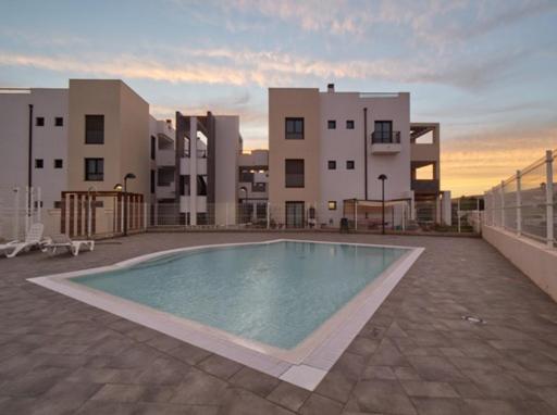 Sunny Luxury Apartment With Two Great Sunny - Level Terraces, Two Swimming Pools, In A New Complex Pueblo Majorero, Close To Fuerteventura Golf Club, Next To The Beach , Atlantico Shopping Mall And Casino In Caleta De Fuste Exterior foto
